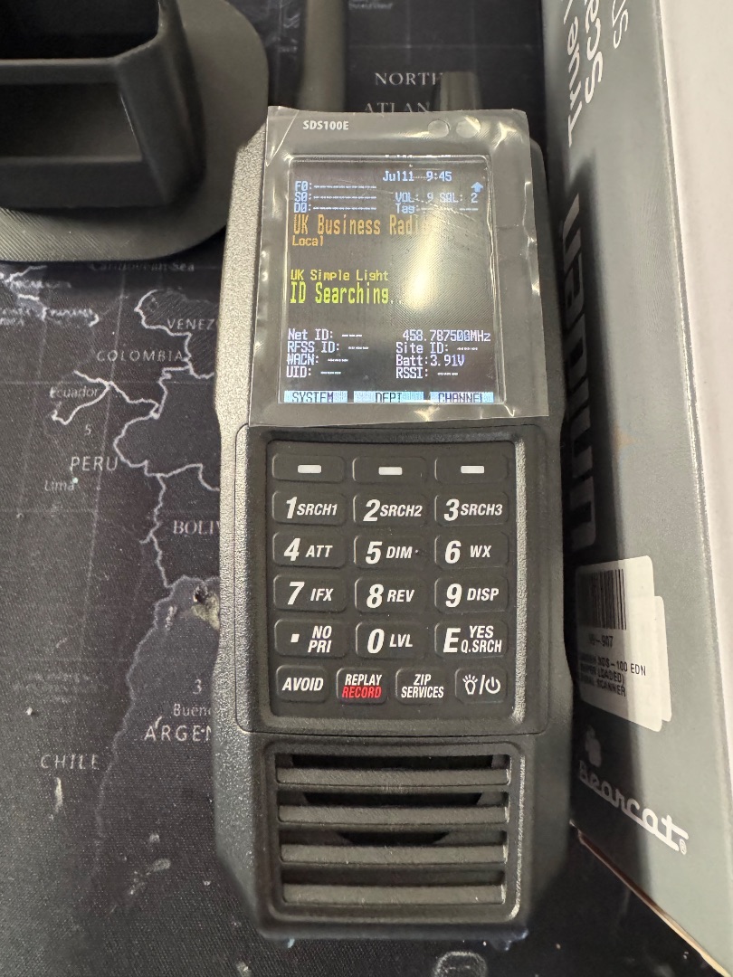 Uniden SDS100e Scanner DMR/NXDN/DpMR/ProVocie all Activated boxed as new with warranty and receipt - photo 2